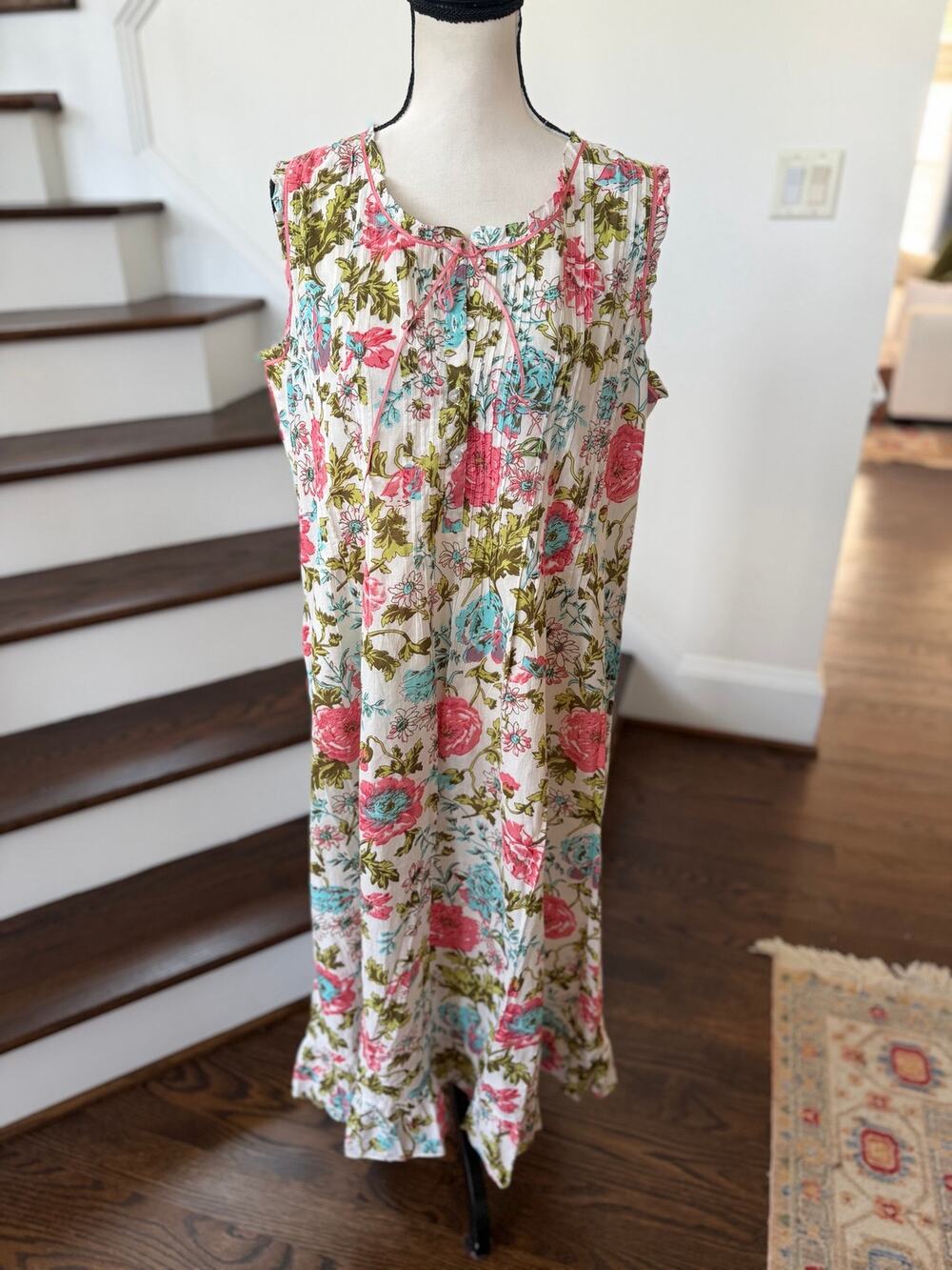 NWOT Ella Simone "English Rose" White Pink Blue Floral Block Print Nightgown